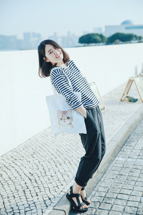 九游官网下载电脑版-《电竞直播广告变现潜力巨大，营收持续攀升》，电竞赛事广告