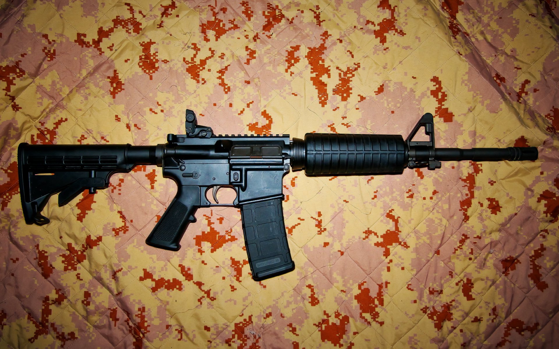 特色足球文化融合创新,行业品牌影响力持续扩大,足球文创产品