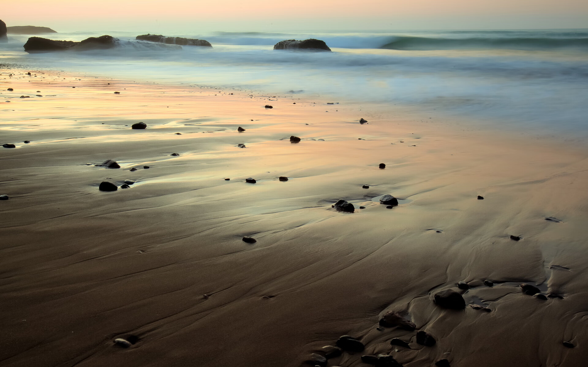 水晶宫主场输给埃弗顿，英超保级压力增大，英超水晶宫是强队吗