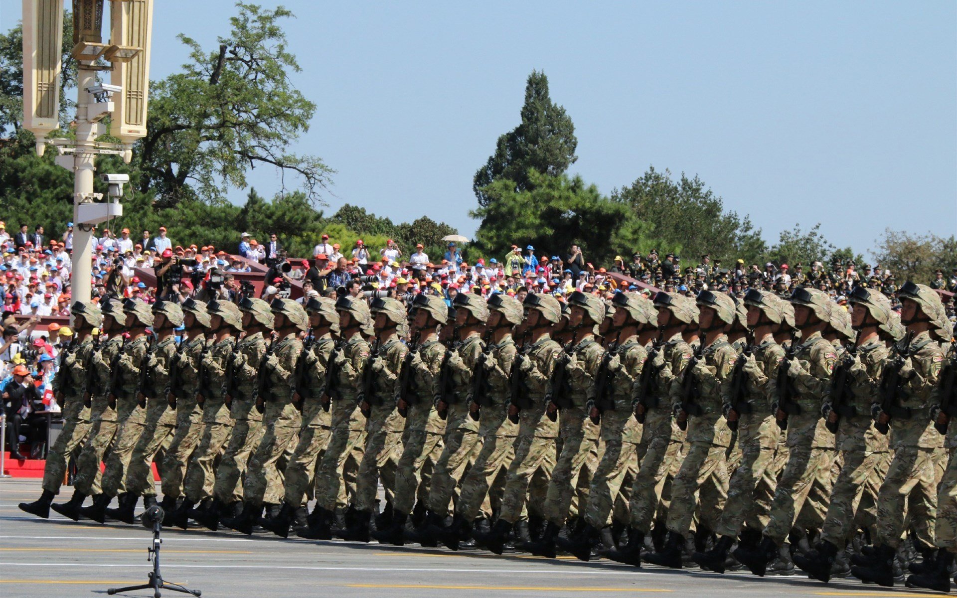 九游-杨瀚森在训练中展示强烈求胜欲望，杨翰林简介